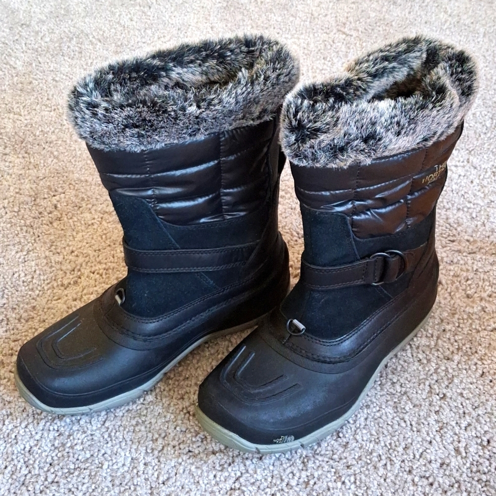The North Face Black Winter Boots with Fur Trim
